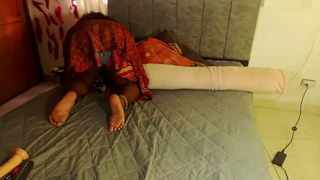 karlaebony online show from February 20, 3:45 pm