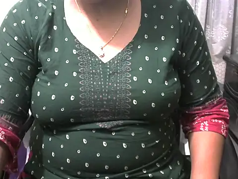 Snapshot of SumaiyaSultana chatting on February 6, 2:42 pm SumaiyaSultana online show from February 6, 2:42 pm