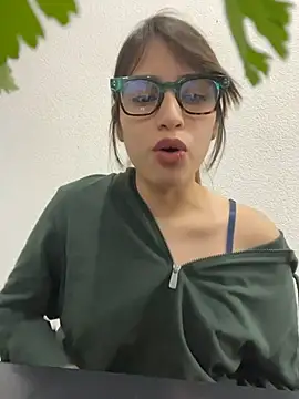 romyamo online show from February 17, 1:57 am