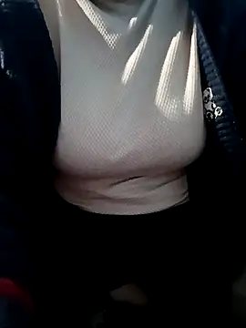 Snapshot of Tulip_ii chatting on February 15, 3:14 am Tulip ii online show from February 15, 3:14 am