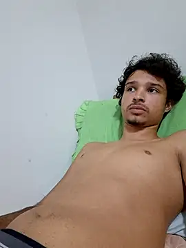 Snapshot of Junior8964 chatting on January 31, 7:11 pm Junior8964 online show from January 31, 7:11 pm