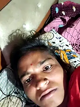 Snapshot of Gungun_thakur chatting on February 14, 11:45 pm Gungun thakur online show from February 14, 11:45 pm