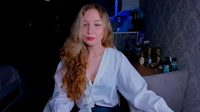 Snapshot of Marcellis_Charm chatting on February 21, 5:47 pm Marcellis Charm online show from February 21, 5:47 pm