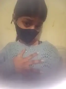 queen gairl online show from February 11, 2:44 pm