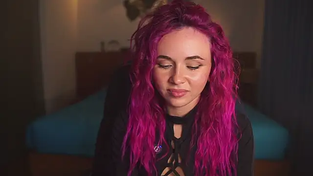 Sarah Pink online show from May 28, 2:14 pm
