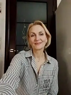 MichelleSolis online show from April 6, 6:42 pm