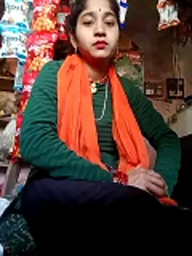 Snapshot of Nisha_011 chatting on February 13, 8:10 am Nisha 011 online show from February 13, 8:10 am