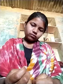 Snapshot of Nisha_011 chatting on March 2, 4:47 am Nisha 011 online show from March 2, 4:47 am