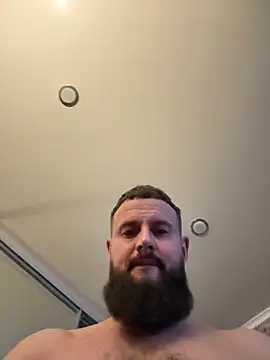 Snapshot of SportsManBi chatting on February 1, 7:18 am SportsManBi online show from February 1, 7:18 am