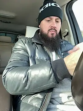 Snapshot of SportsManBi chatting on February 2, 8:24 am SportsManBi online show from February 2, 8:24 am