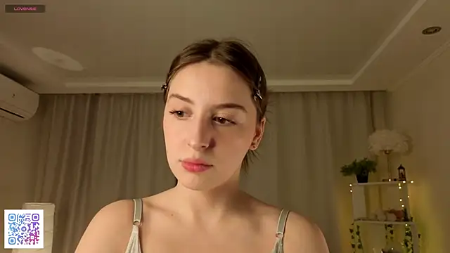 LeanneDinkle online show from February 28, 4:57 am