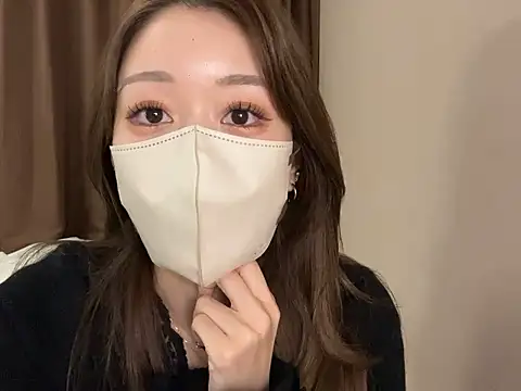 Snapshot of Miri__0o chatting on March 3, 3:29 pm Miri 0o online show from March 3, 3:29 pm