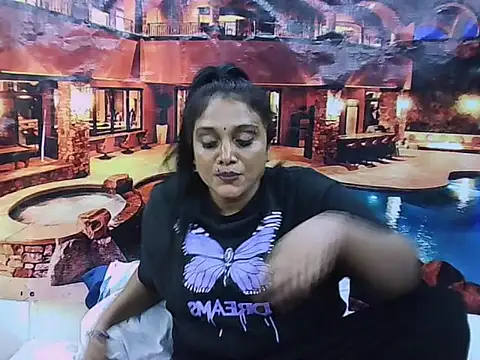 Snapshot of IndianSexyLady20 chatting on April 18, 2:48 am IndianSexyLady20 online show from April 18, 2:48 am
