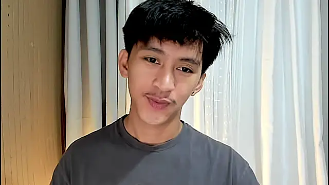  andrie69  online show from April 9, 12:43 am