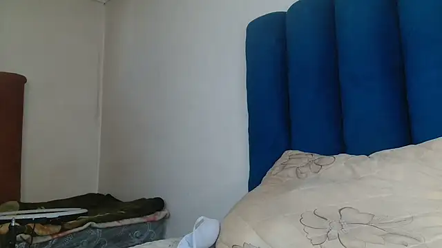 Snapshot of SexyyMandy chatting on July 3, 11:38 am SexyyMandy online show from July 3, 11:38 am