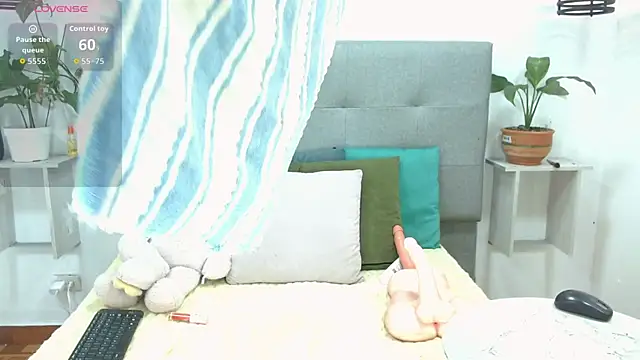 Sophia Valentina online show from April 9, 4:34 am