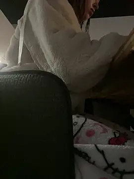 Snapshot of Just-Lilly chatting on March 2, 1:51 pm Just-Lilly online show from March 2, 1:51 pm