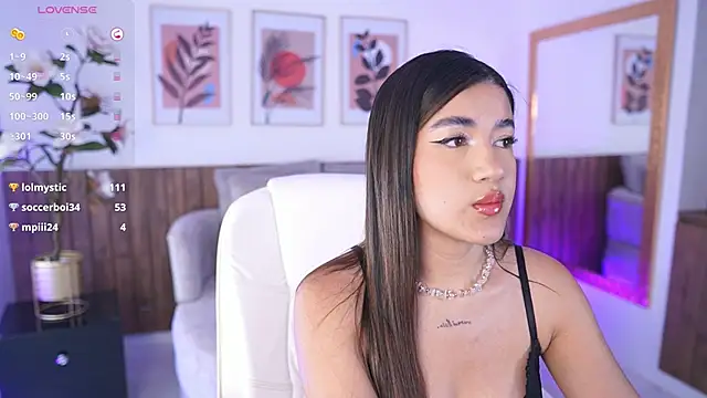 IvyGrabes online show from March 19, 7:07 pm