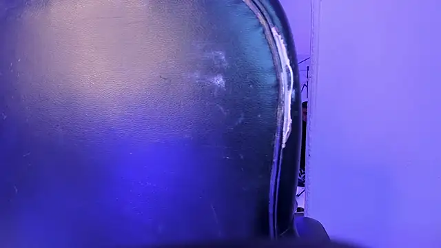 Snapshot of CarolineFyre chatting on February 18, 12:45 pm CarolineFyre online show from February 18, 12:45 pm