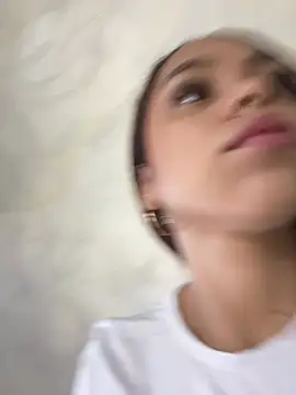 CarolineFyre online show from April 9, 12:32 pm