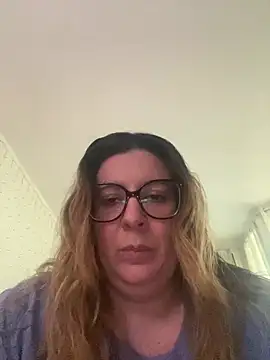 JasmineGlow7 online show from April 19, 5:23 pm