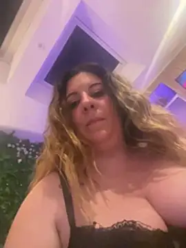 JasmineGlow7 online show from June 1, 7:37 pm