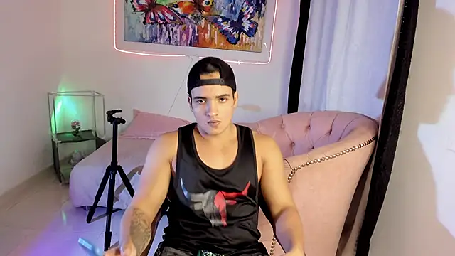 Snapshot of jhon_nicolas chatting on February 1, 9:24 pm jhon nicolas online show from February 1, 9:24 pm