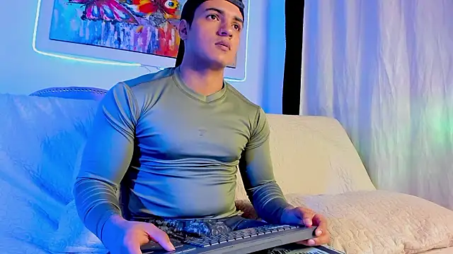 Snapshot of jhon_nicolas chatting on February 8, 11:08 pm jhon nicolas online show from February 8, 11:08 pm