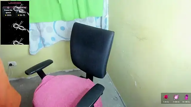 LuciaMiilf online show from March 12, 4:57 pm