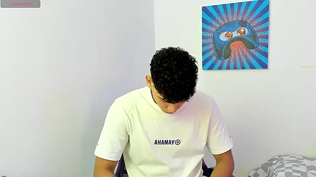 Snapshot of justin_payn14 chatting on February 4, 7:20 pm justin payn14 online show from February 4, 7:20 pm