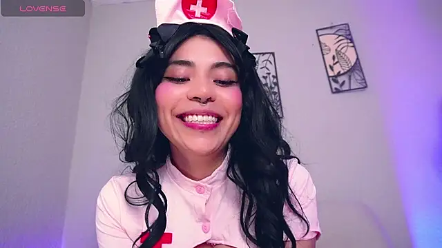 Snapshot of loveegirll1 chatting on February 26, 3:49 am loveegirll1 online show from February 26, 3:49 am