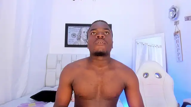 Snapshot of Ben_Castro_ chatting on February 9, 9:41 pm Ben Castro online show from February 9, 9:41 pm