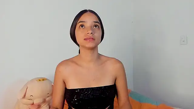 Snapshot of Lilith_pink29 chatting on February 10, 2:04 am Lilith pink29 online show from February 10, 2:04 am