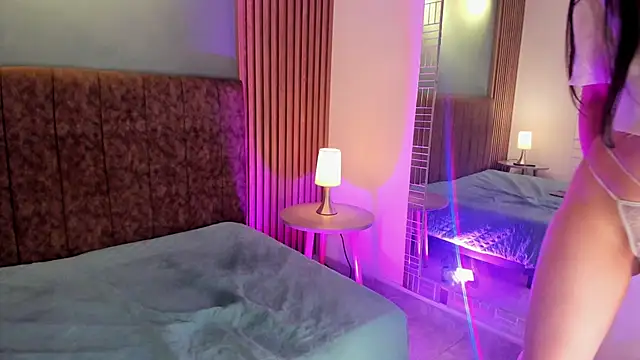 Snapshot of HannaWen_ chatting on February 18, 12:45 pm HannaWen online show from February 18, 12:45 pm