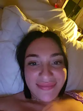 Snapshot of HotDevilGirl_ chatting on March 3, 7:20 pm HotDevilGirl online show from March 3, 7:20 pm