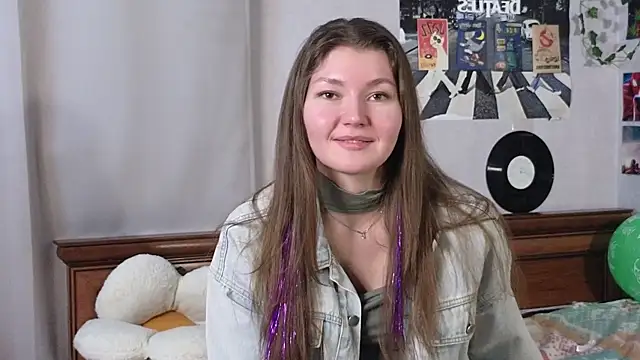 Snapshot of TobiMillinor chatting on February 16, 7:32 pm TobiMillinor online show from February 16, 7:32 pm