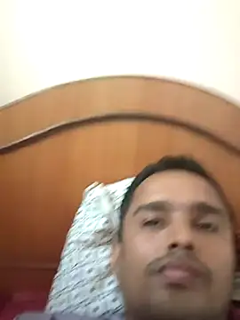 Snapshot of Mumbai_handsom92 chatting on February 24, 6:00 am Mumbai handsom92 online show from February 24, 6:00 am