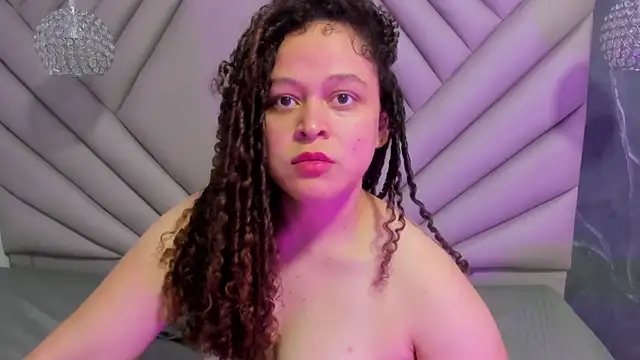 IrinaVoshh  online show from February 13, 7:21 pm