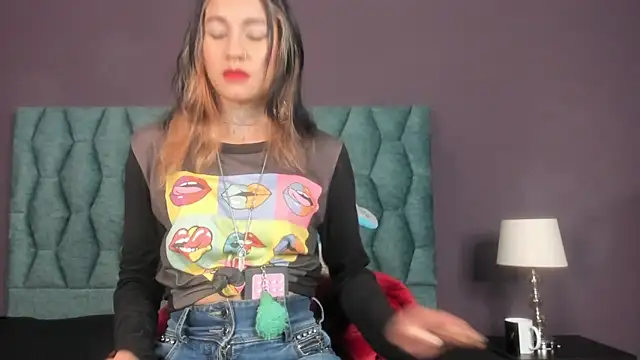 Snapshot of Lia_tomson chatting on February 23, 7:00 pm Lia tomson online show from February 23, 7:00 pm