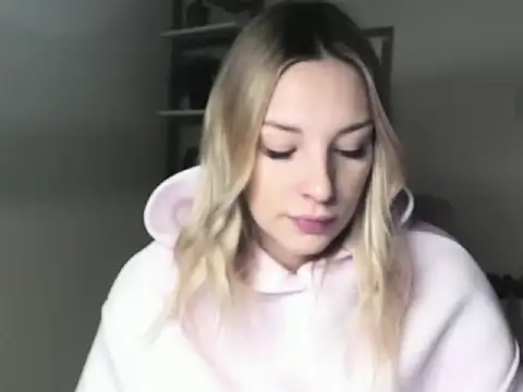 VelvetAngela online show from February 18, 6:42 am