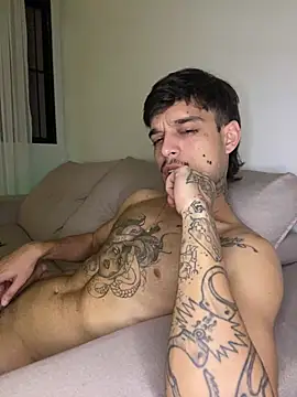 ruffvip online show from February 3, 11:43 pm