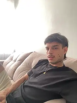 ruffvip online show from February 6, 4:10 pm