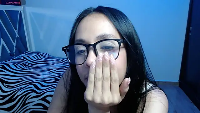 paula lopez   online show from April 17, 12:57 am