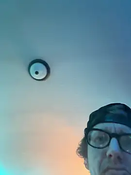 Snapshot of Daddybigdick123123 chatting on February 2, 6:12 am Daddybigdick123123 online show from February 2, 6:12 am