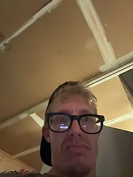 Snapshot of Daddybigdick123123 chatting on May 30, 7:05 am Daddybigdick123123 online show from May 30, 7:05 am