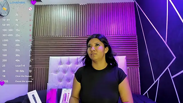 shaden  online show from May 23, 10:36 pm