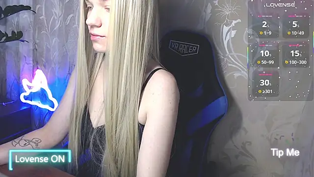 Shiny Victoria online show from May 31, 7:59 am