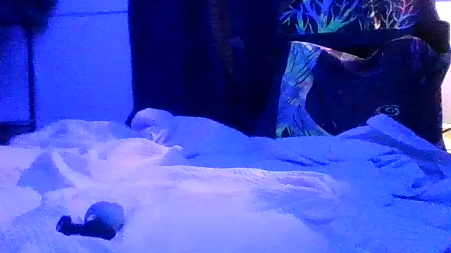 Snapshot of CrystalMaria8 chatting on March 1, 10:06 am CrystalMaria8 online show from March 1, 10:06 am