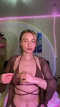 Snapshot of Lissy_Liss chatting on February 27, 5:07 am Lissy Liss online show from February 27, 5:07 am