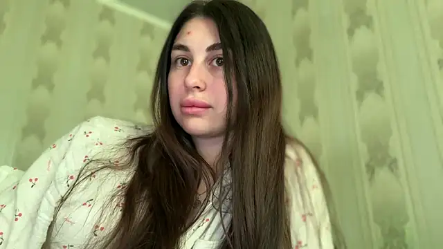 Snapshot of LiluMartiznir chatting on April 17, 5:54 am LiluMartiznir online show from April 17, 5:54 am